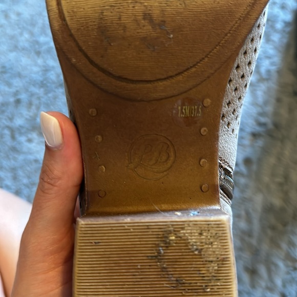 Lucky Booties - Picture 8 of 8